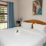 Woodbridge Lodge